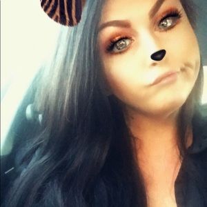 Meet your Posher, Melissa